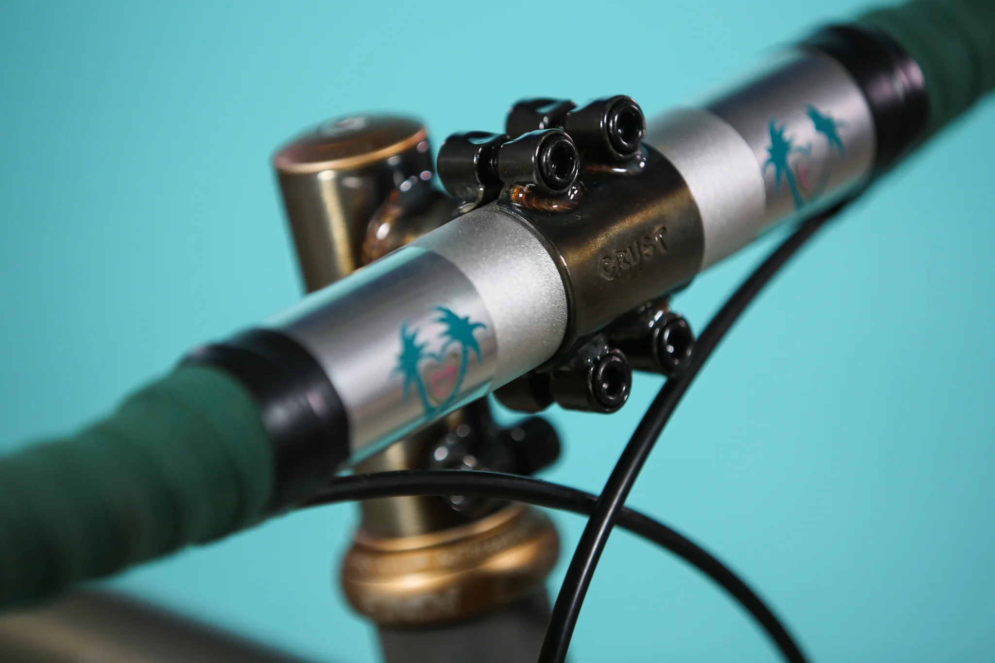 Crust Face-Off Stem - Image 11