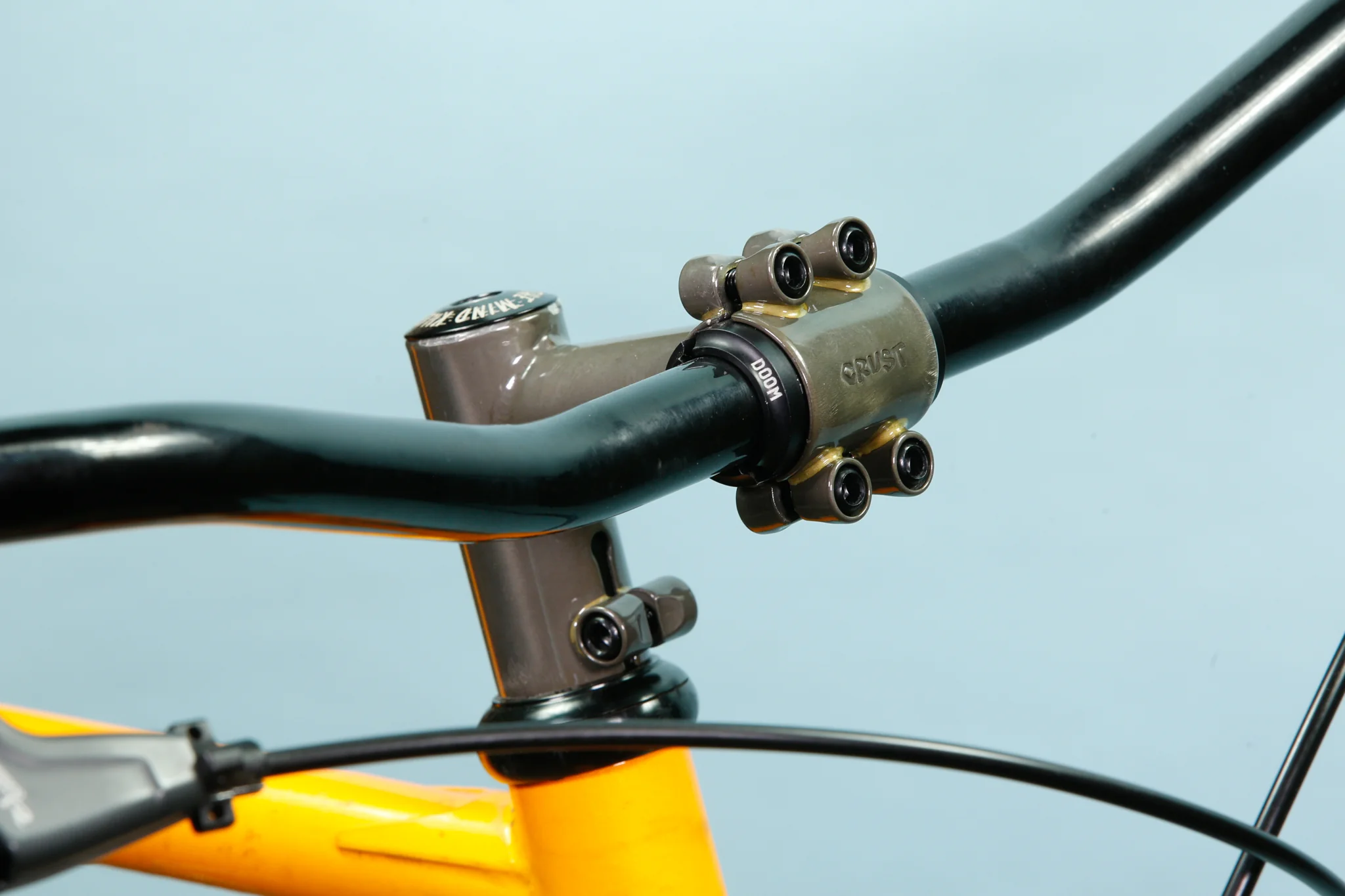 Crust Face-Off Stem - Image 9